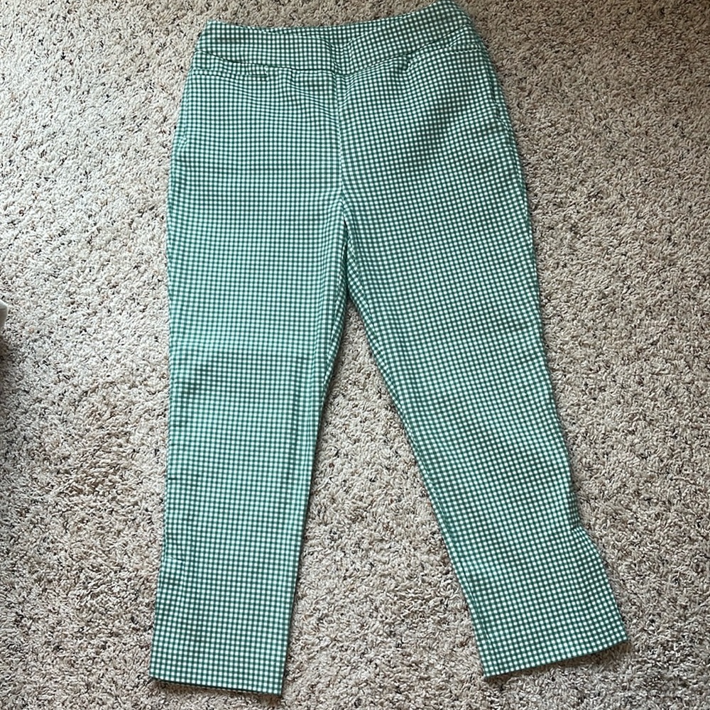 Kelly green Chico’s gingham crop pants